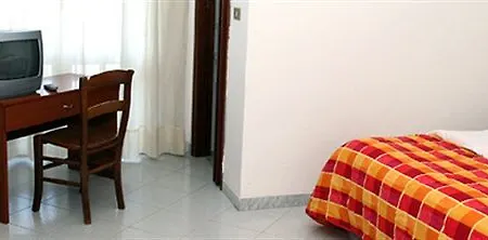 Souvenir Hotel 2*